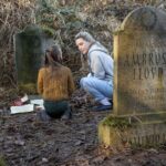 what-makes-the-haunting-of-bly-manor-a-must-watch-2020-series